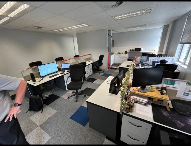 116M² OFFICE TO LET IN CENTURY CITY